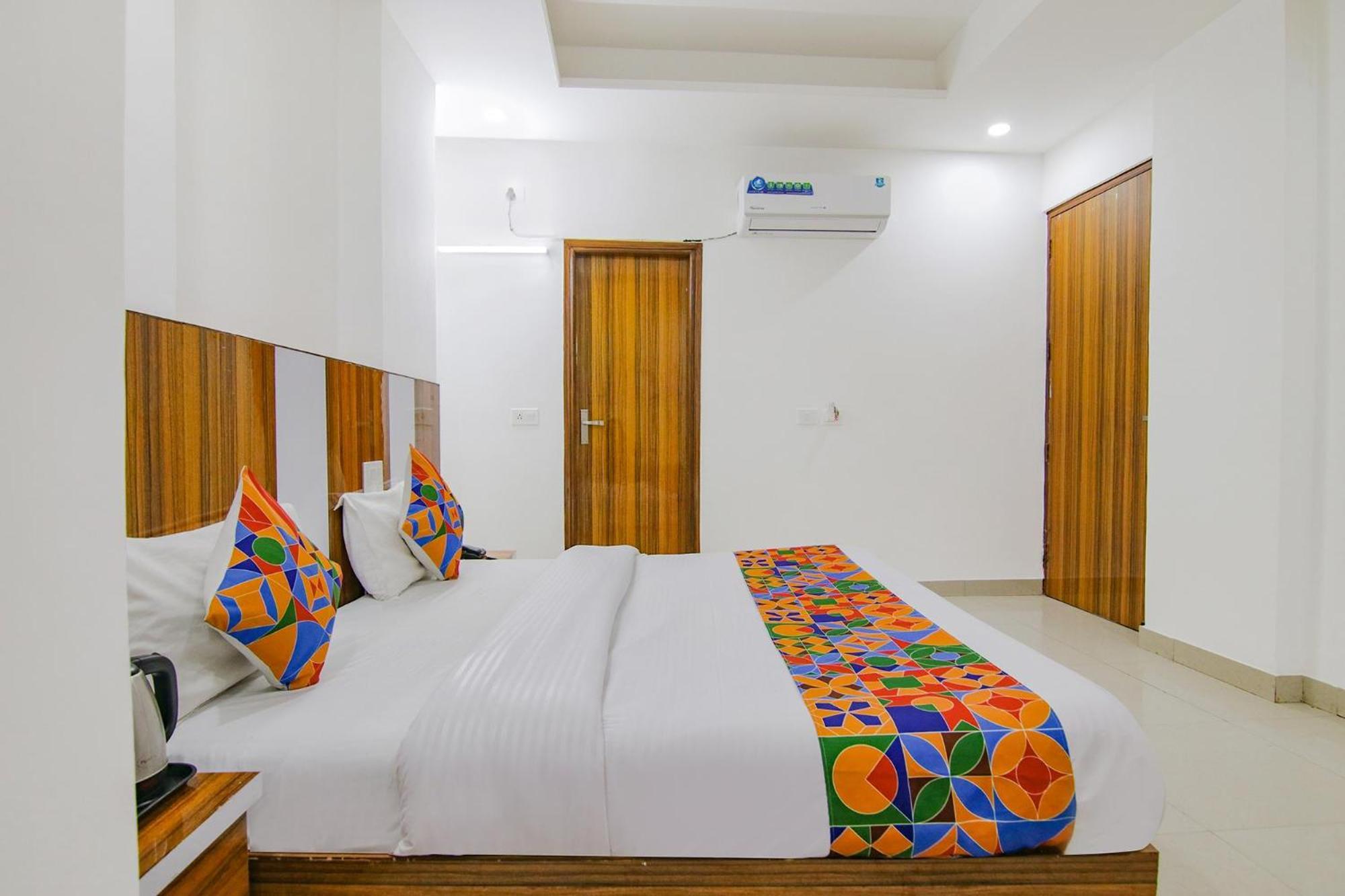 Fabhotel Gp Royal Csandígarh Kültér fotó