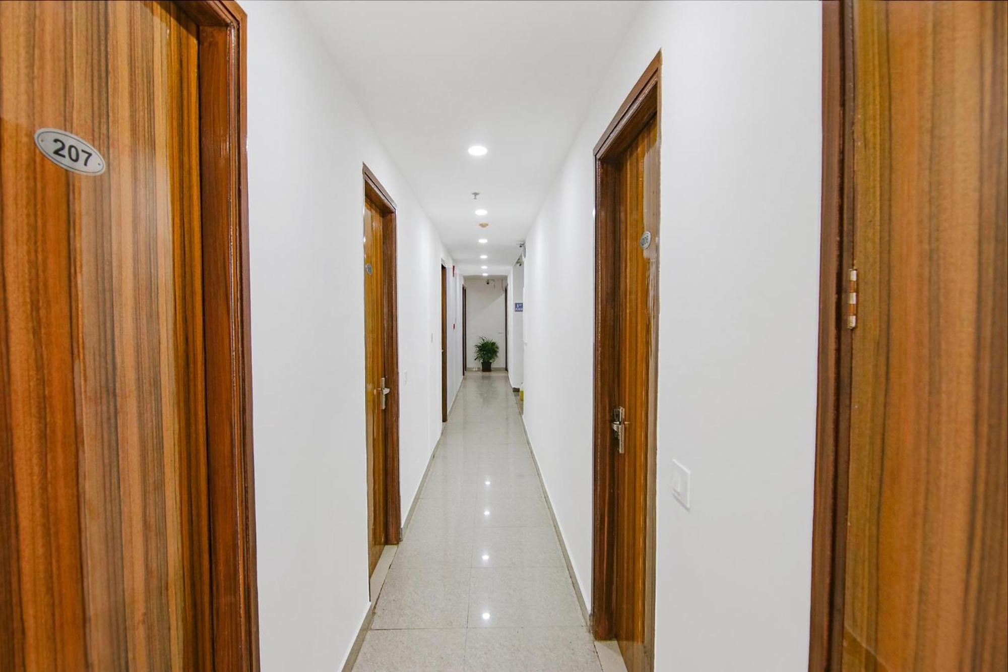 Fabhotel Gp Royal Csandígarh Kültér fotó